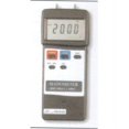 thumbnail image 1 of Heavy Duty Manometer, 2000 Mbar White Body W/ Hard Case (no Output), 1 of 1