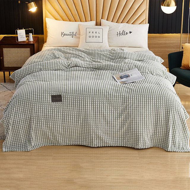 Summer Blanket Flannel Fleece Blanket Patchwork Quilt Microfiber Blanket Double Sided Cold Effect 47x79IN Cooling Weighted Blanket Soft Fuzzy Plush Transfer Heat to Keep Body Cool Night Sweats