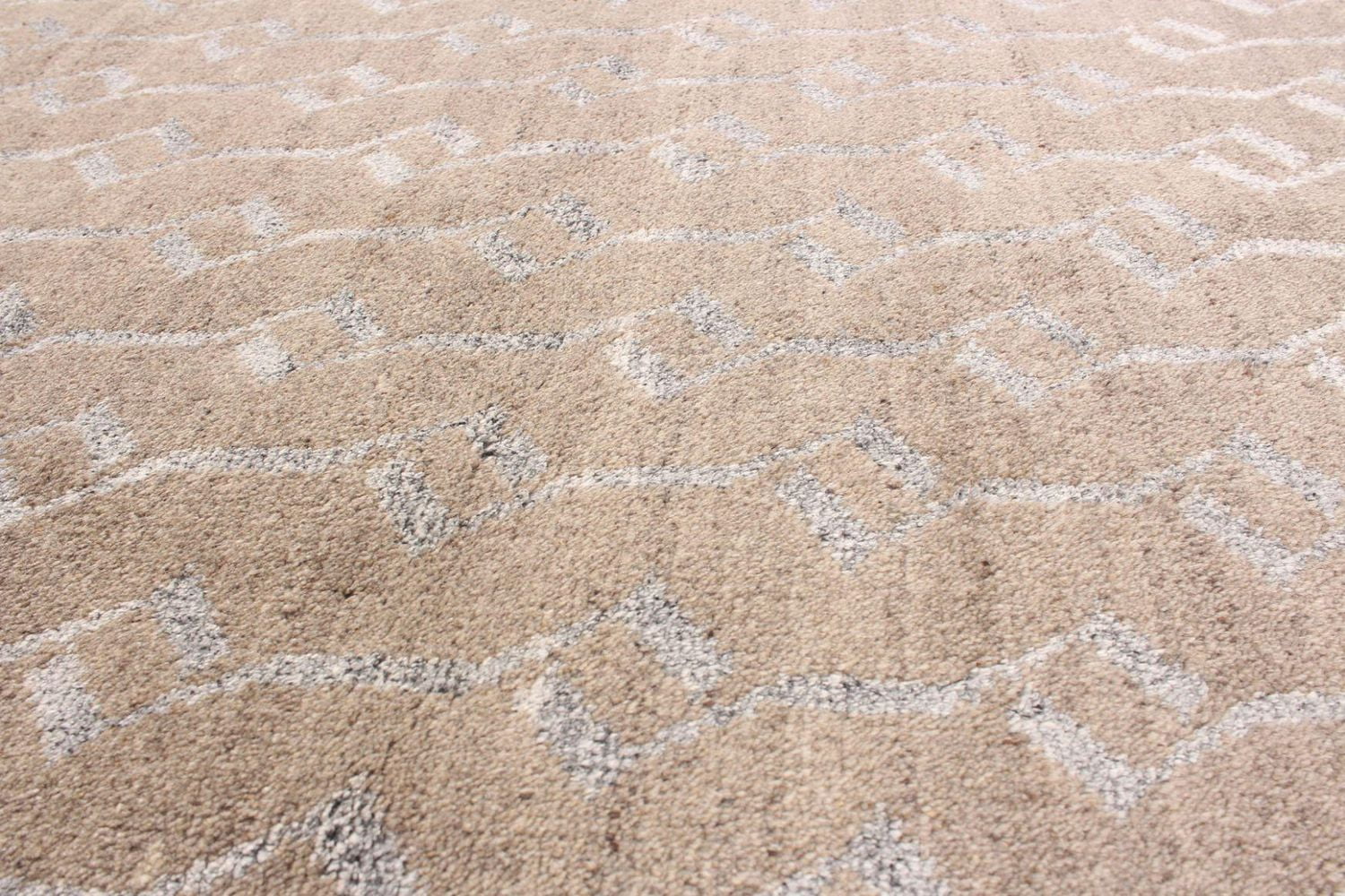 ECARPETGALLERY 5'0" x 7'11" Moroccan Tangier Hand-knotted Area Rug for Living Room, Dining Room and Bedroom in Brown