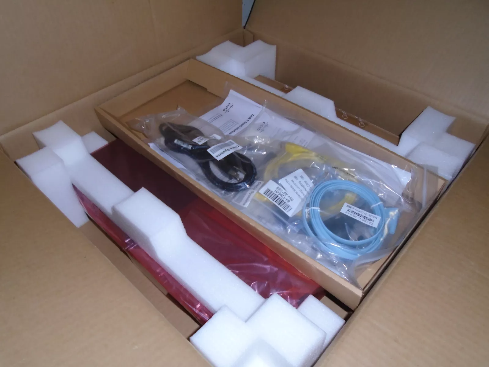 NEW Cisco2811 Router