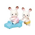 thumbnail image 1 of Calico Critters Hopscotch Rabbit Twins, Lot de 2 figurines de poupée à collectionner avec accessoire Pushcart, 1 of 6