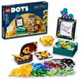 thumbnail image 1 of LEGO DOTS Ensemble de bureau Poudlard 41811 Ensemble de construction (856 pièces), 1 of 5
