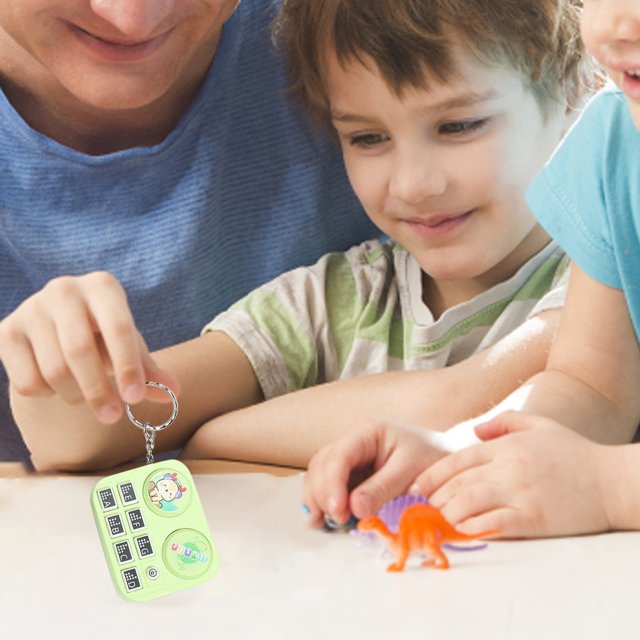 Hbdhejl Mini Machine de Jeu Whac-A-Mole Portative avec Design de Dessin Animé Jouet Amusant et à Jouer Porte-Clés Pendentif Lecteur de Disque Forme Réactive pour les Passionnés de Jeux et les Enfants