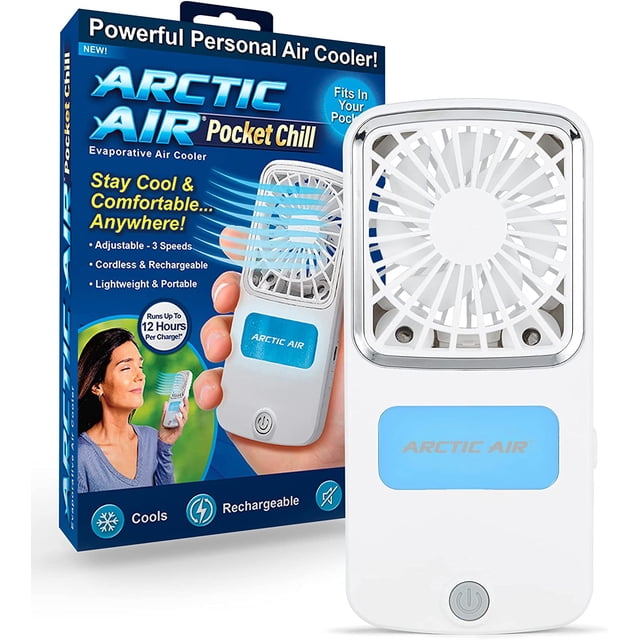 Arctic Air mini Refroidisseur d'Air Personnel portable de Poche avec Conception Sans Fil rechargeable, Doté d'Une Brume de Refroidissement Ultrafine et de Trois Réglages de Vitesse Réglables. l'Appareil compact Blanc et Bleu Comprend une Béquille Intégrée et une Lanière pour la Portabilité. l'Emballage Met en Valeur Son Autonomie de 12 Heures, Sa Conception Légère et Ses Capacités de Refroidissement.