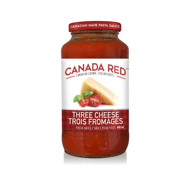Canada Red Sauce pour Pâtes 3 Fromages dans un Pot en Verre Transparent de 640 ml avec Couvercle Rouge, Sauce pour Pâtes Étiquetée Fabriqué au Canada, avec une Étiquette à Carreaux Blanche et Rouge avec Fromage Parmesan, Tomates Cerises et Basilic, Faite à Partir de Tomates Cultivées 100 % au Canada avec des Racines Italiennes, Idéale pour Rehausser les Plats de Pâtes.