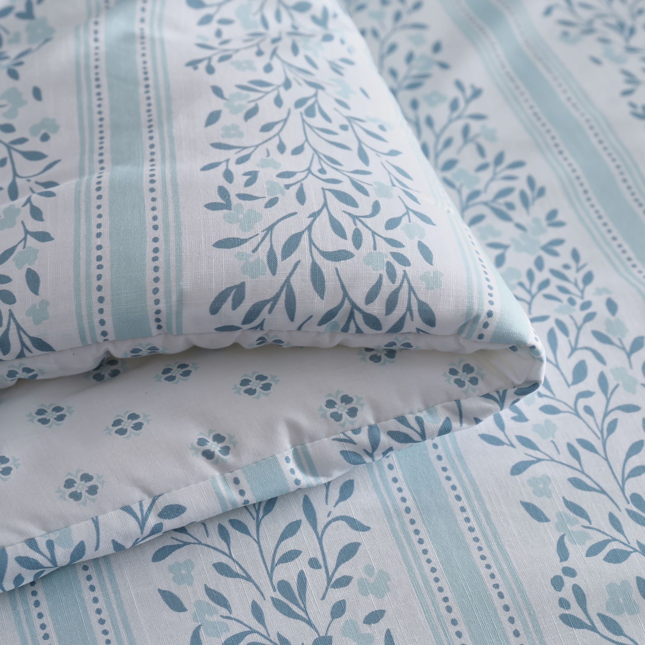 Martha Stewart Everyday 3-Piece Reversible Bedford Blues Cotton Duvet Cover Set, Double/Queen