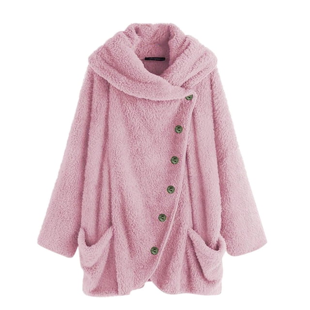 B91xZ Veste pour Femme Hiver Mode Courte en Peau Lainée Duveteuse avec Capuche en Rose, Taille P. Cette Veste en Molleton Douillette Présente un devant Boutonné, des Manches Longues, une Capuche et Deux Poches Latérales. la texture Duveteuse et une Coupe Ample la Rendent Idéale pour le Temps Froid. Convient aux Sorties Décontractées, au Travail Ou aux Activités de Plein Air.