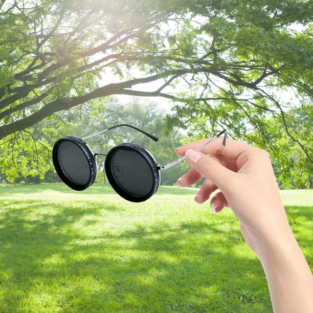 Men's Adjustable Color Tone Polarized Sunglasses for Outdoor Beach Gear and Travel