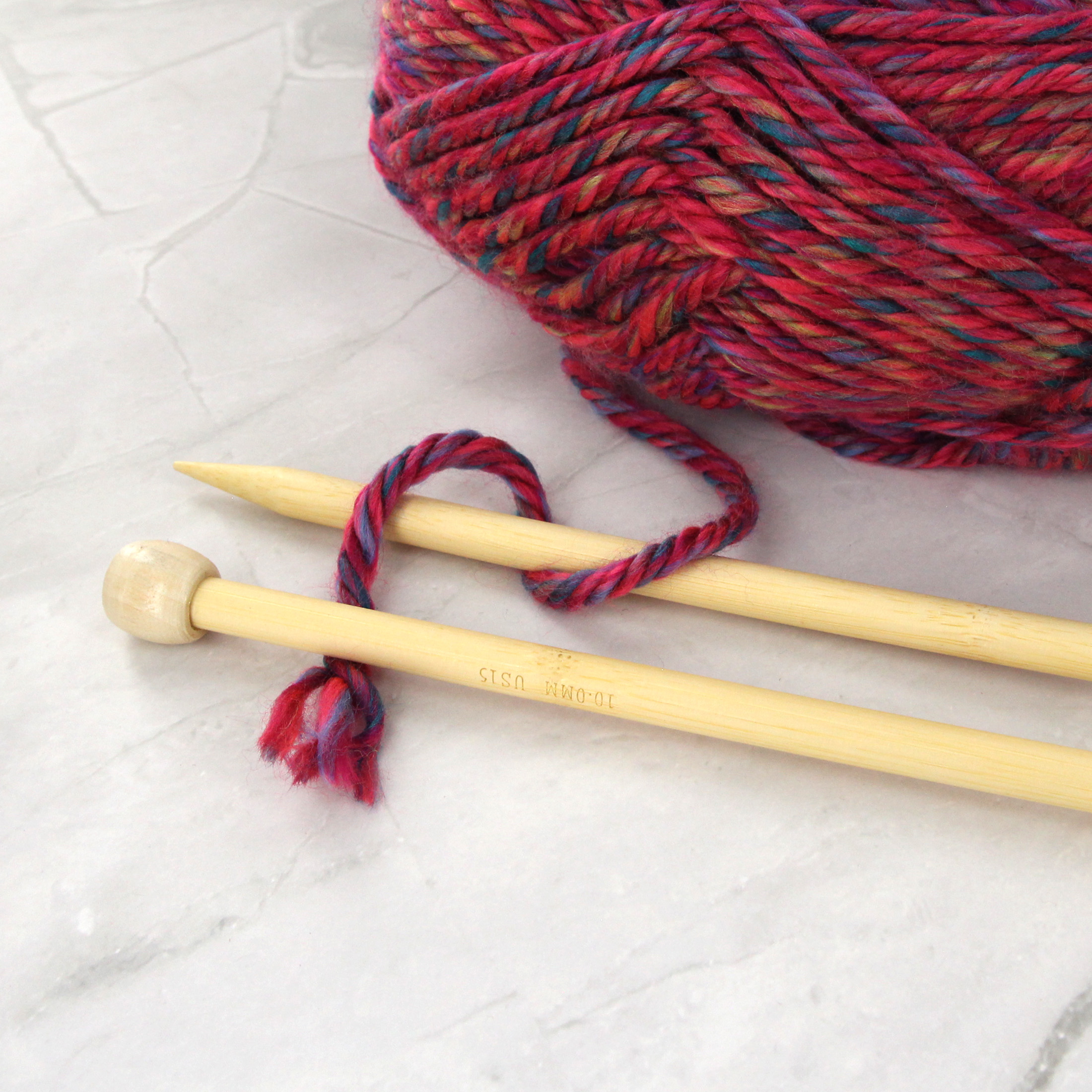LOVE KNITTING Aiguilles à tricoter droites en bambou, 35 cm (14 po), 10 mm (US 15)