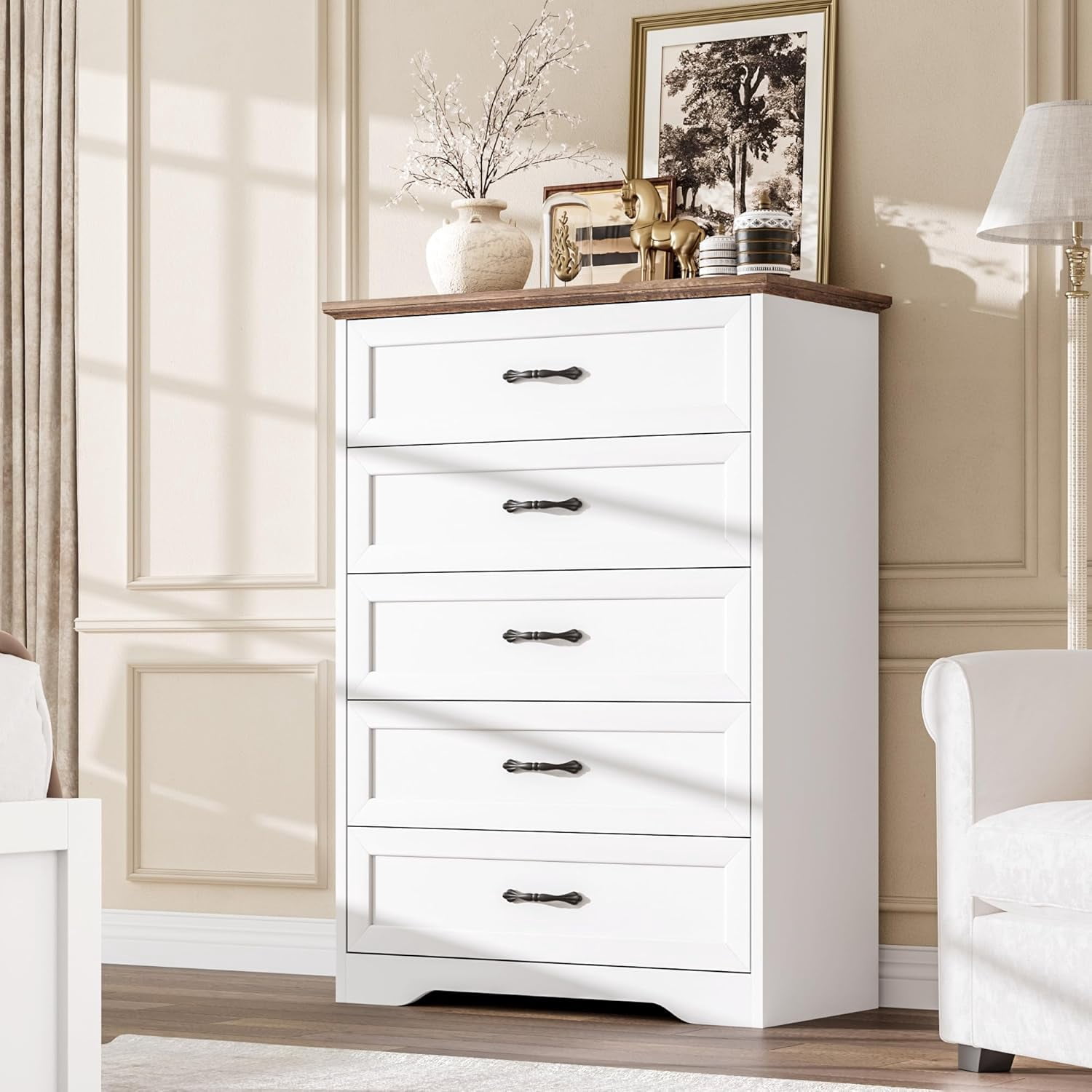 5 Drawers Dresser for Bedroom 31.5In Tall Chest of Drawers with Vintage Handles and Anti-Tipping White and Brown