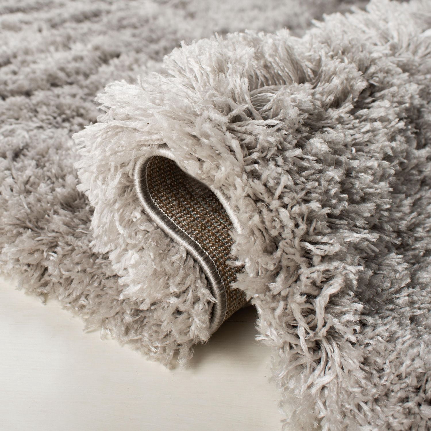SAFAVIEH Polar Abbot Carlene Tapis Peluche Shag
