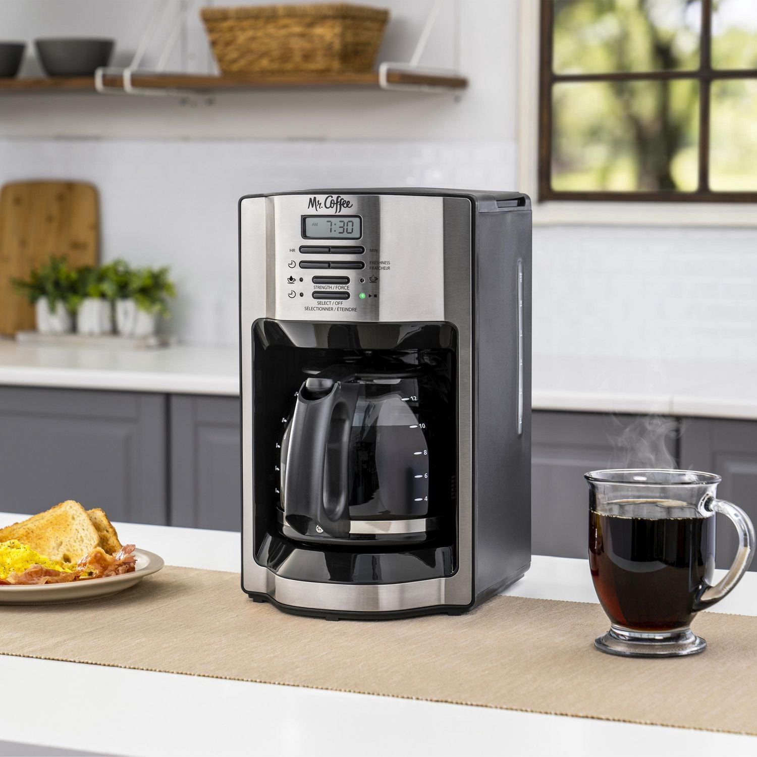 Cafetière programmable Mr. Coffee à 12 tasses avec système d'infusion rapide, acier inoxydable