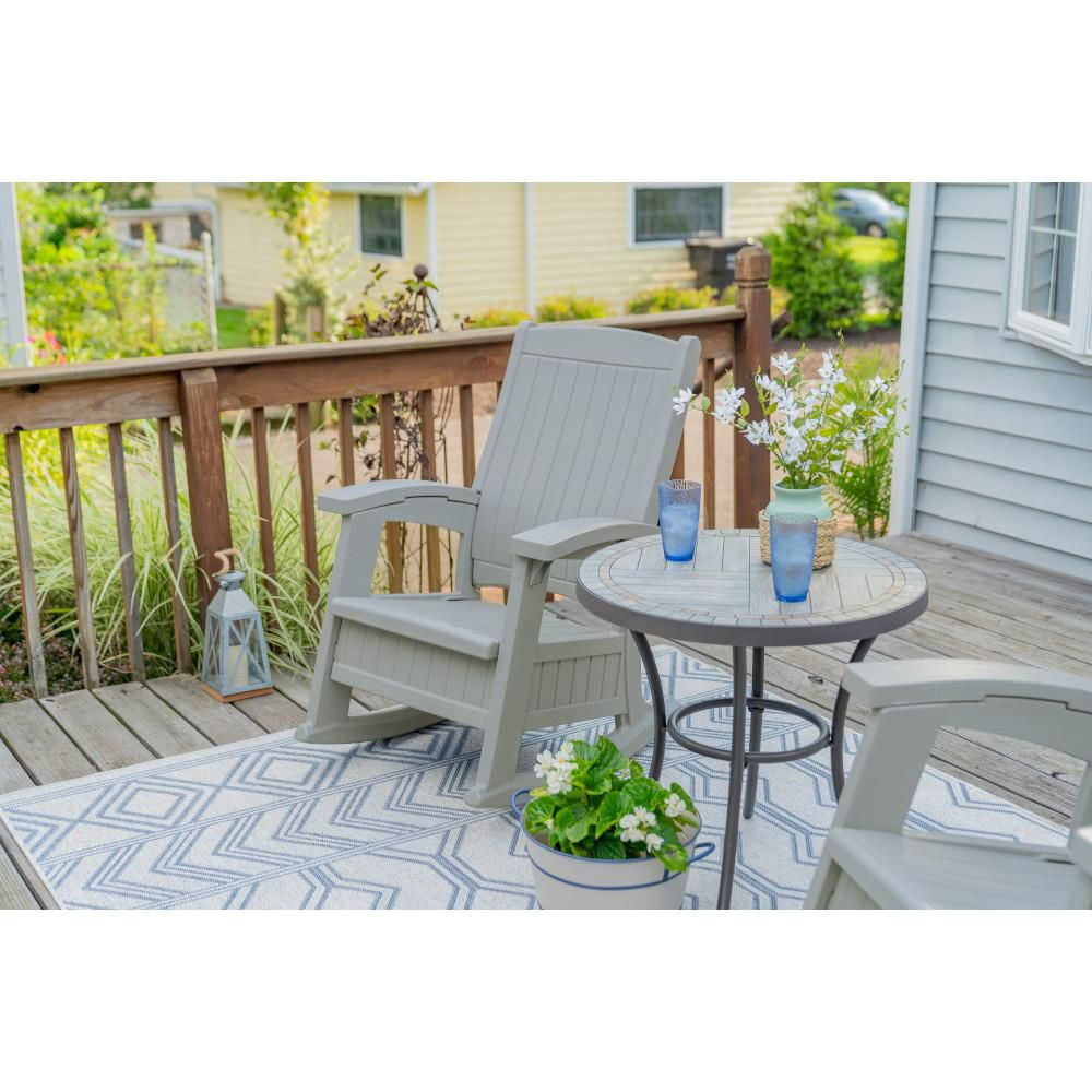 Suncast Chaise berçante d’extérieur avec rangement, résine multi-parois, gris colombe