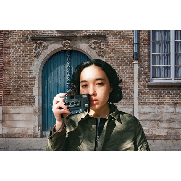 RETO 3D Classic 35mm Film Camera - Retro Lenticular 3D Effect