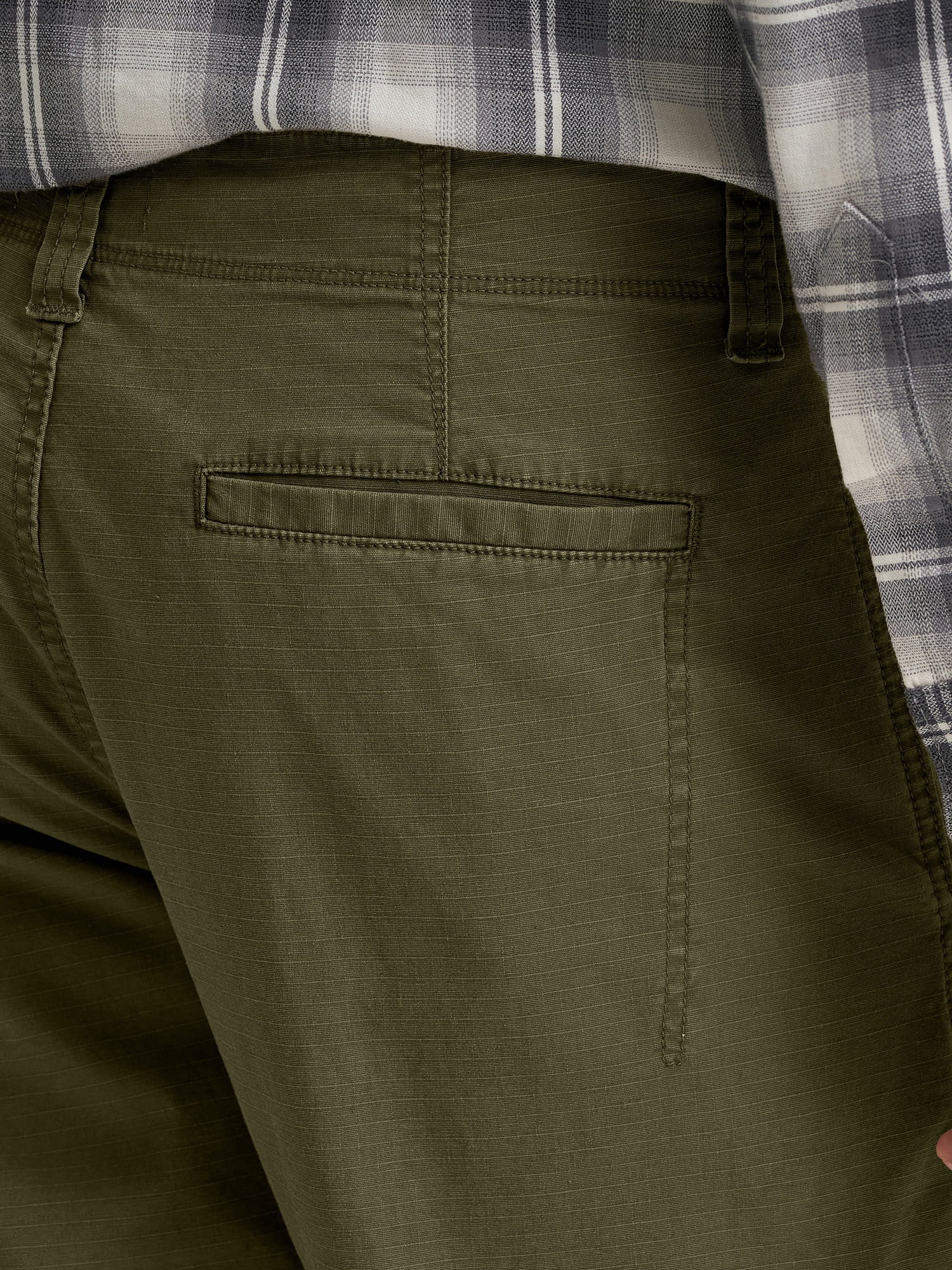 Pantalon cargo pour hommes Wrangler® Core à coupe décontractée