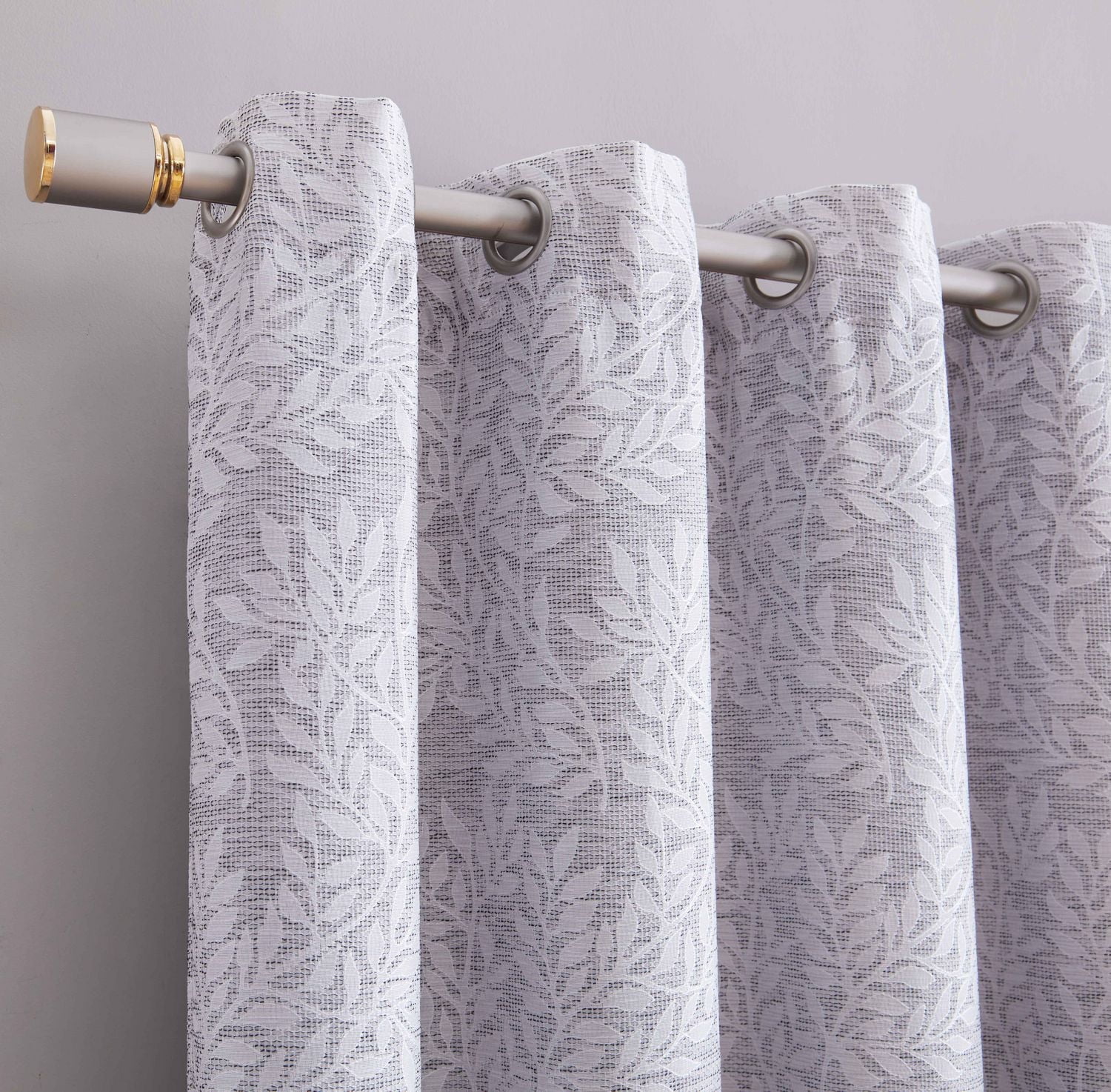 Panneau de rideau fenêtre occultant en jacquard, motif feuilles avec œillets