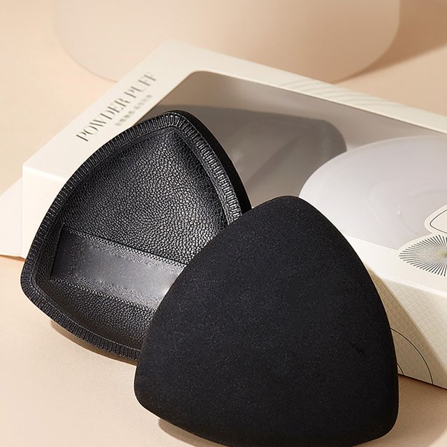 WIFKLSIIPG Triangle High Definite Black Powder Puff Dry Wet Use Non Eating Powder Concealer Makeup Holding Sponge Powder Air Cushion Beauty Egg