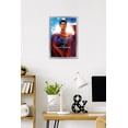 thumbnail image 2 of DC Studios Superman (2025) - Gros plan sur une feuille, 2 of 3