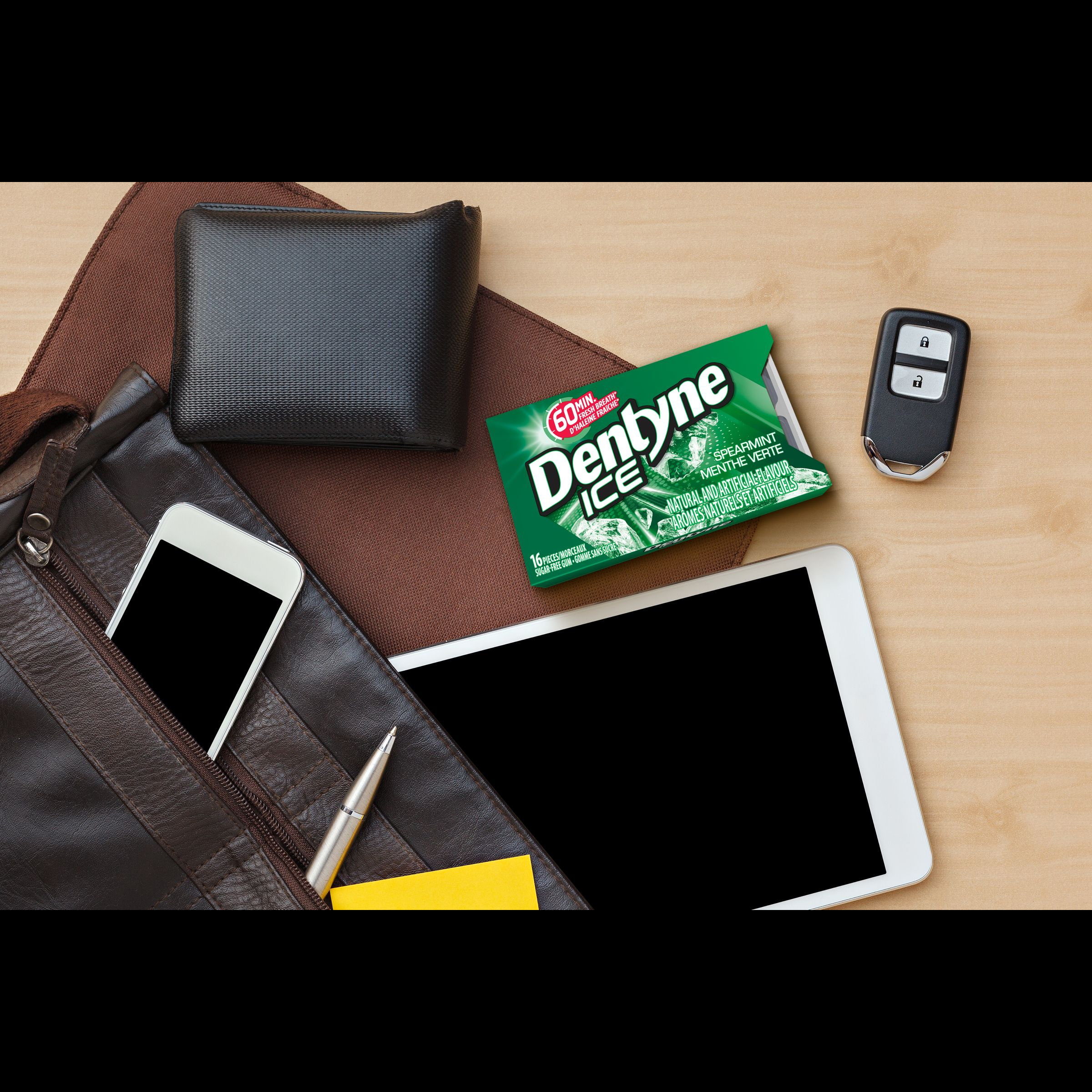 Dentyne Ice, Gomme sans sucre Intense, paquet de 4 (64 pièces)