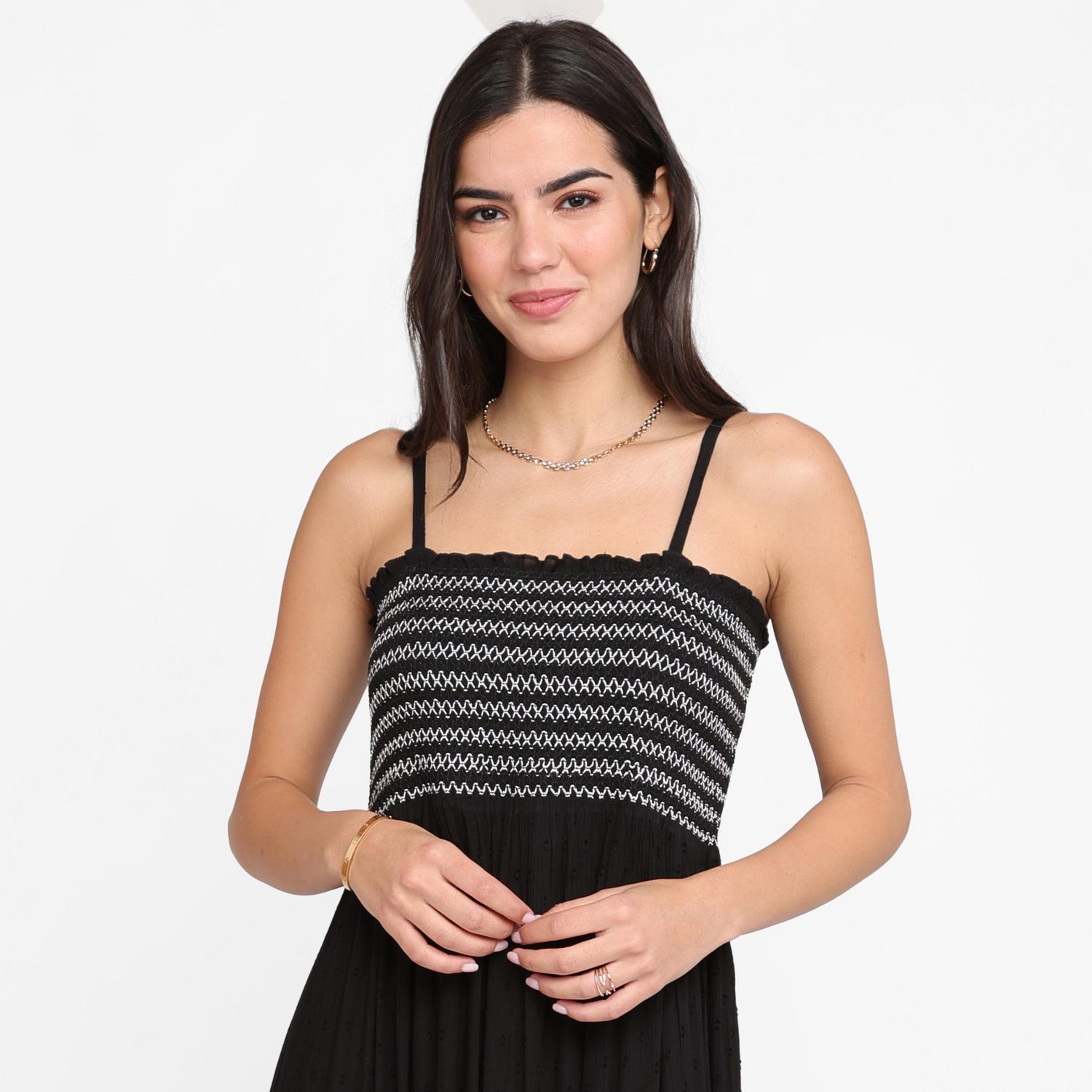 Devoted, Robe longue brodée