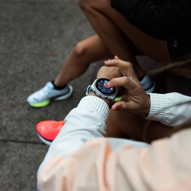 Garmin Forerunner® 965 GPS Smartwatch - Titanium Bezel with
