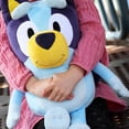thumbnail image 2 of Meilleures amies - Grande peluche Bluey, 2 of 4