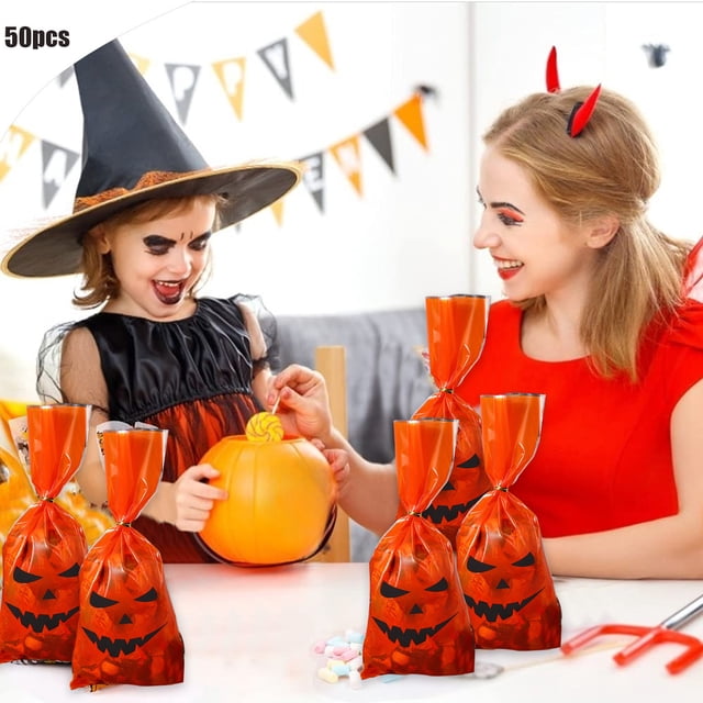 Dvkptbk Pla stic candy b ag 50Pcs Halloween Candy Bag