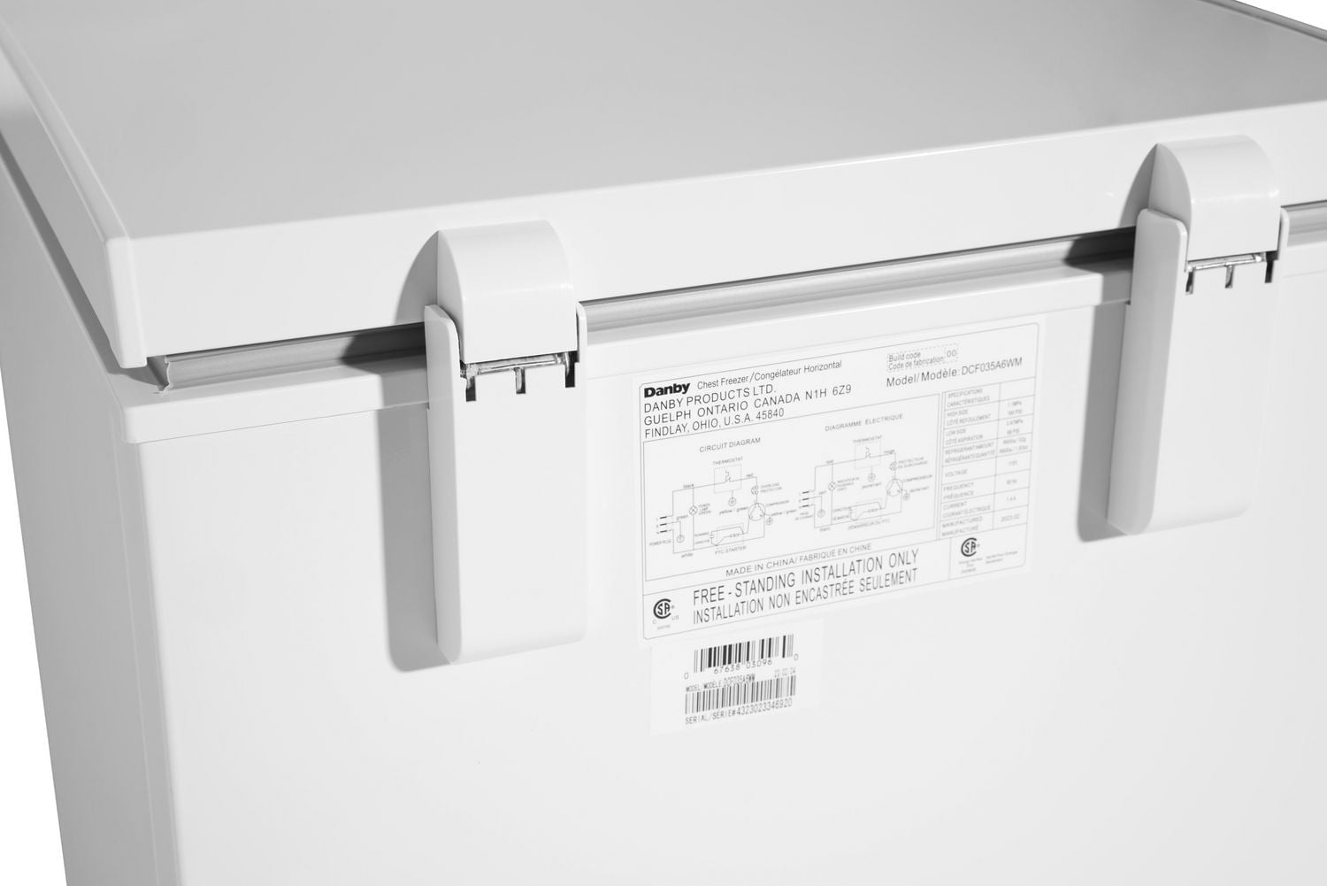 Danby DCF035A6WM Modèle carré de congélateur coffre de 3,5 pi3 DOE en Blanc
