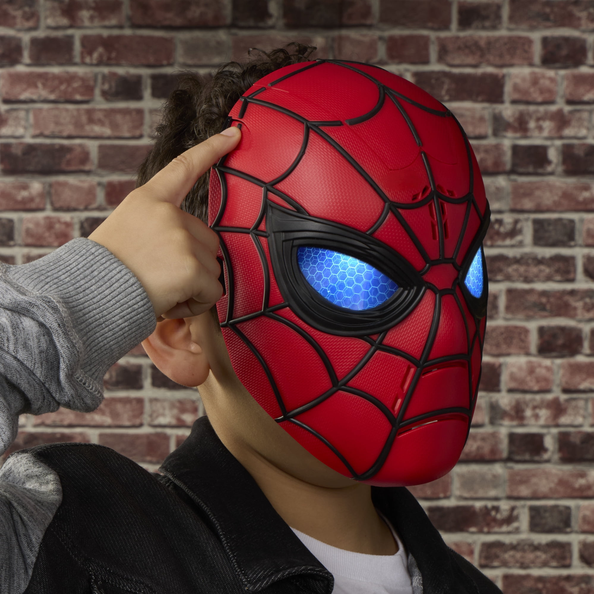 Marvel Studios Spider-Man: Brand New Day Wisecrackin’ Glow Mask - English Version
