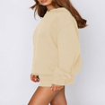 thumbnail image 2 of Ensemble Décontracté pour Femmes : Chandail à Capuchon Uni et Shorts Amples, 2 of 9