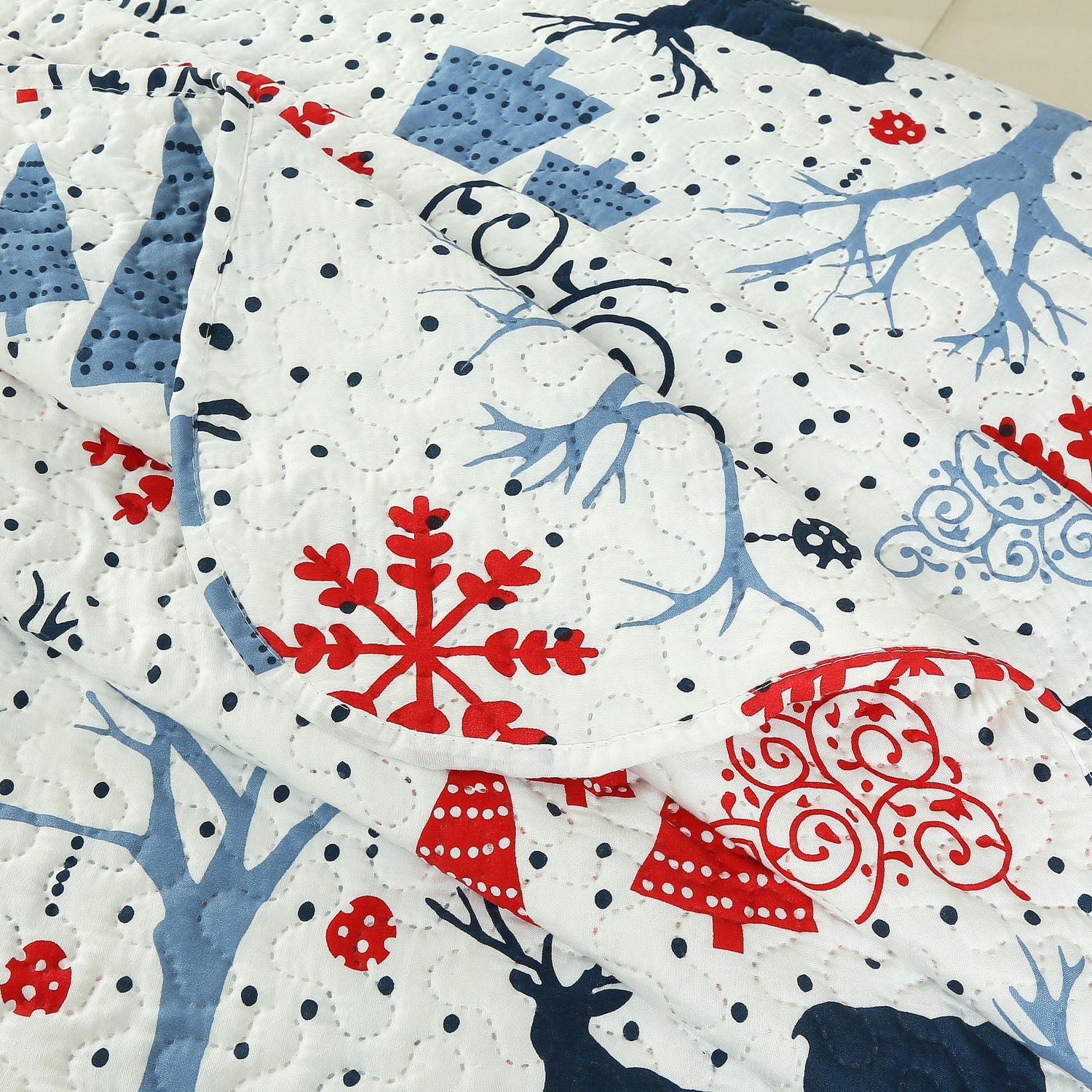 Marina Decoration Rich Printed Embossed Pinsonic Coverlet Bedspread Ultra Soft Bedding Summer Christmas Quilt Set with Shams, Xmas Reindeer and Tree Pattern