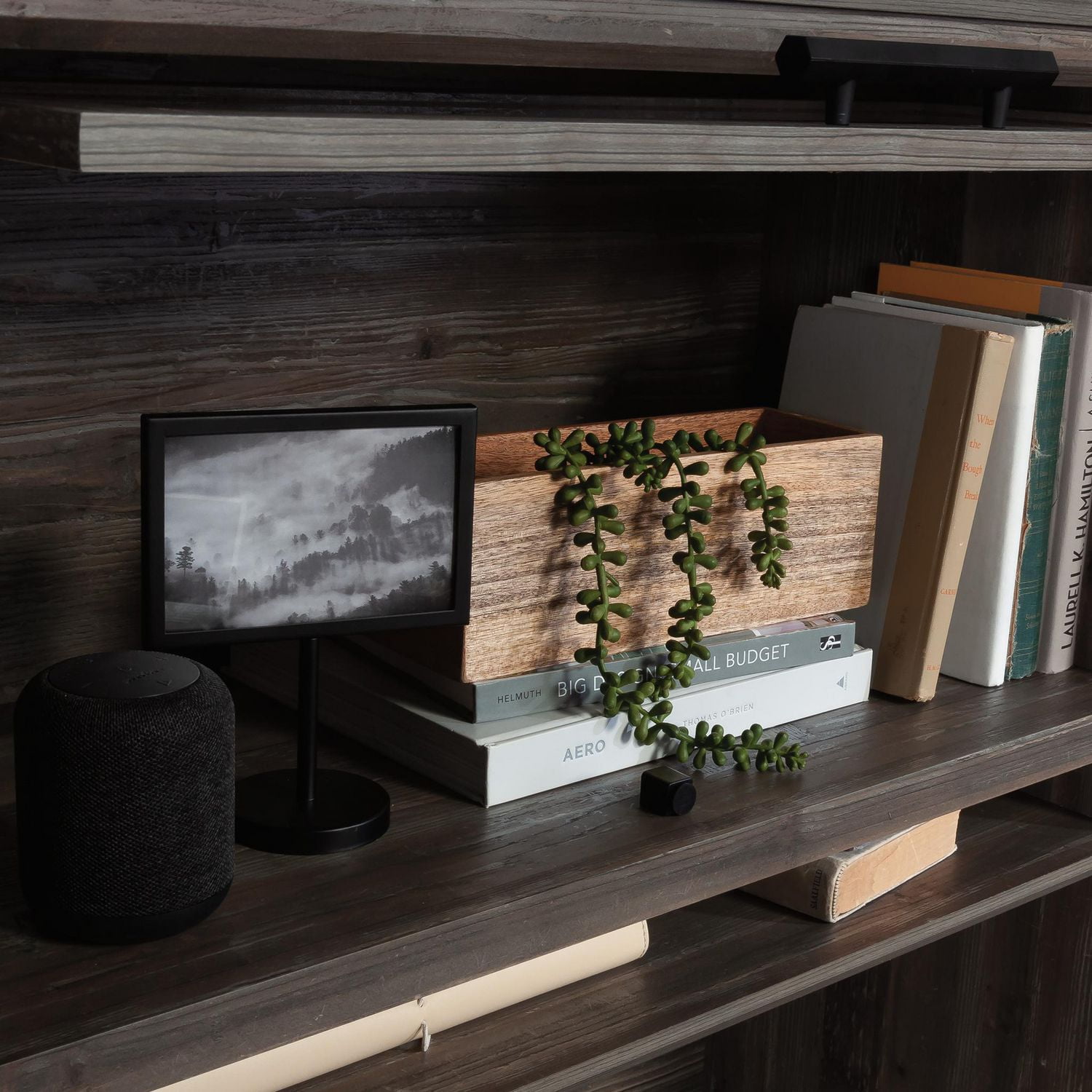 Sauder La Collection Aspen Post Surmeuble en Finition Pebble Pine
