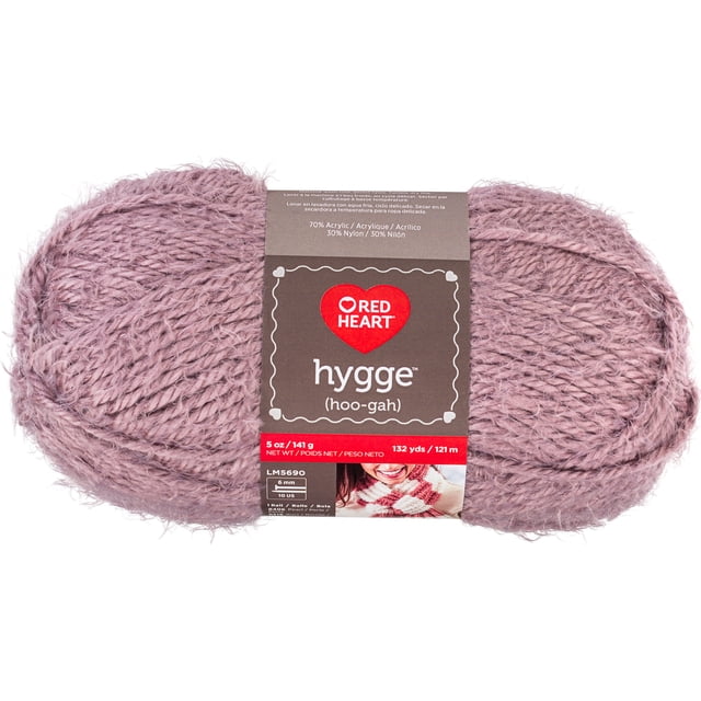 Red Heart® Hygge™ Fil, Acrylique-Nylon #5 Volumineux, 5oz/141g, 132 Yards, Pelote de Fil Volumineux mauve Poussiéreux avec une Finition Douce, Texturée et Duveteuse et une Étiquette Indiquant la Teneur en Fibre et des instructions d'Entretien, Idéal pour des Projets Douillets de Tricot, crochet et Accessoires.
