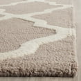 thumbnail image 2 of Safavieh Cambridge Liam Tapis Géométrique, 2 of 3