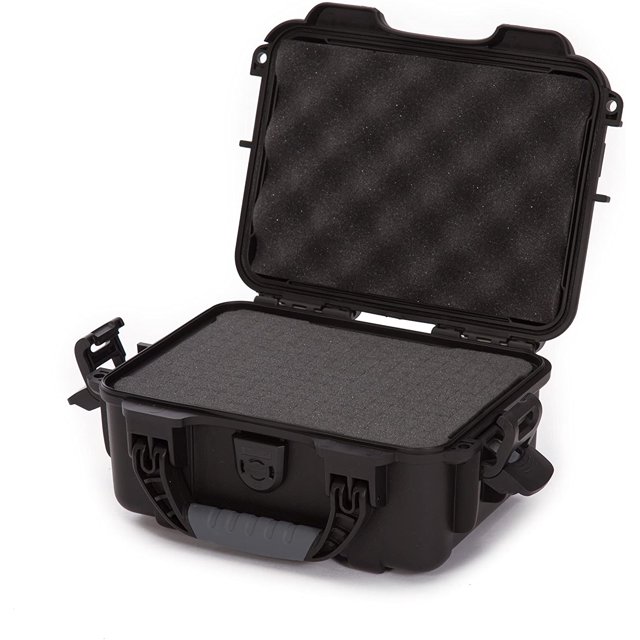Nanuk 904 Étui Rigide Étanche avec Insert en Mousse - Noir - Fabriqué au Canada