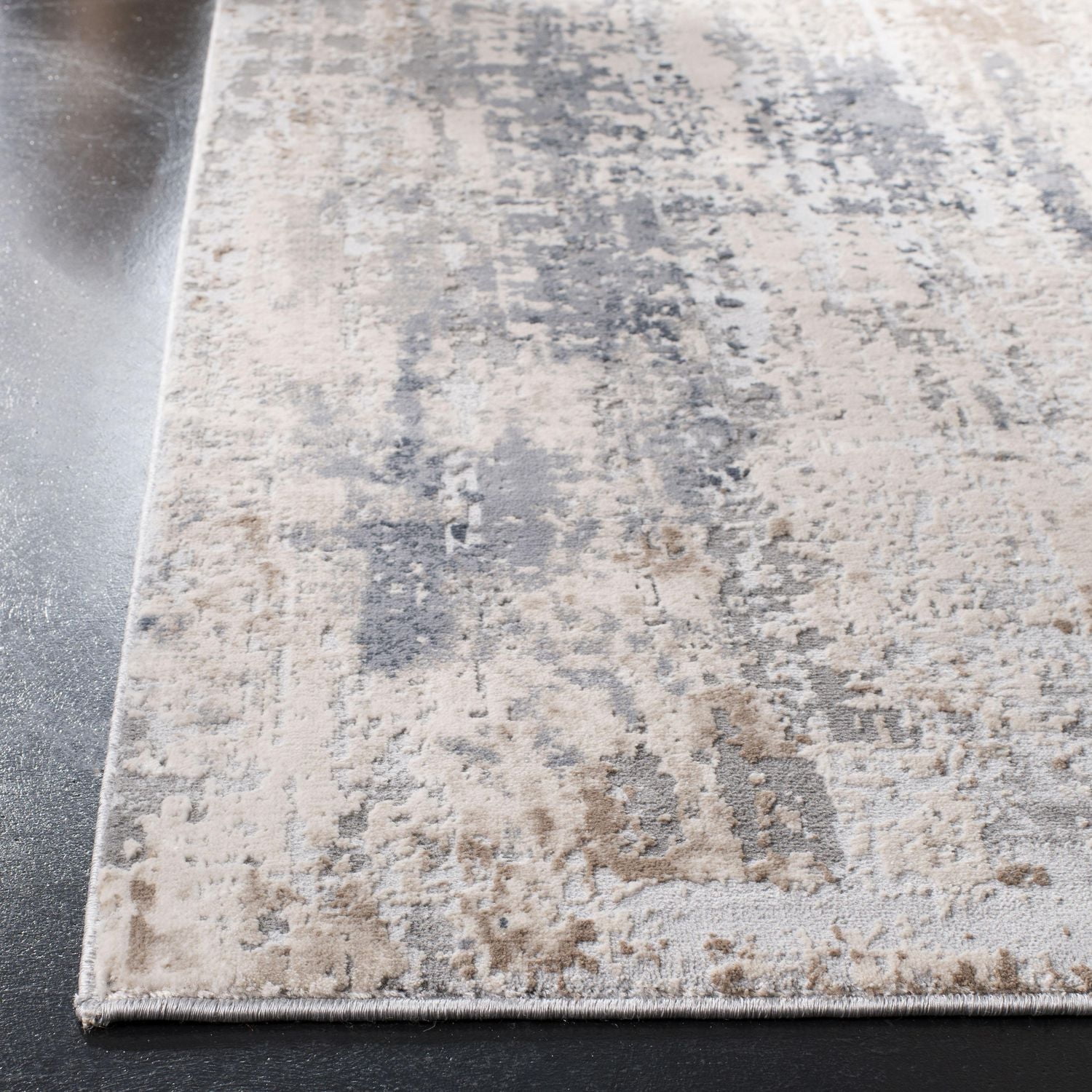 SAFAVIEH Invista Dulcibella Abstract Area Rug