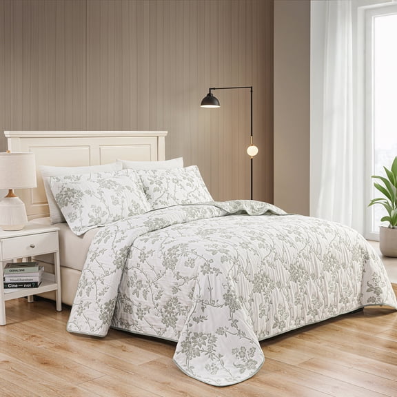 Marina Decoration Jacquard Embroidered Stitching Coverlet Bedspread Ultra Soft Bedding Summer Reversible Quilt Set with Quilted Shams, Green Floral