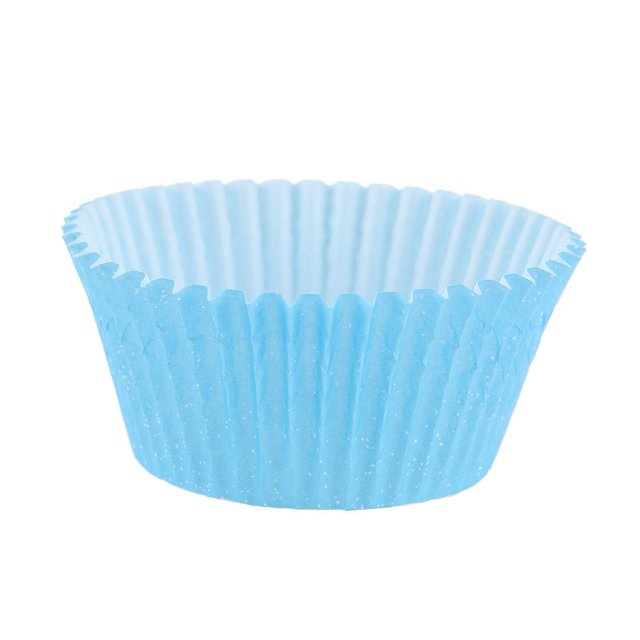 Fdit 100PCS Mini Cupcake Liners Round Cake Baking Cups Muffin Cases in a light blue colour. Made of food-grade coated paper, these liners have a 6.8 cm upper diameter, 5 cm bottom diameter, and 3.2 cm height. Ideal for baking muffins or cupcakes for parties, weddings, or themed celebrations.