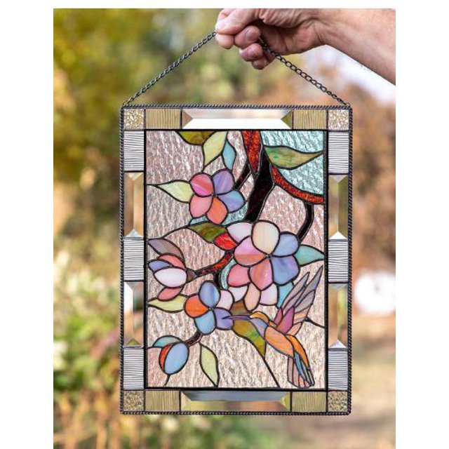 Suspensions Colorées, Vitrail Décoratif en Forme de Fleur, Vitrail Fait à la Main, Cerise. Panneau Rectangulaire en Vitrail Présentant un Motif floral vibrant avec des Fleurs et des Feuilles Multicolores, Fait à la Main en Acrylique. le Panneau Est Bordé de Verre Texturé et d'Accentures Géométriques, et Comprend une Chaîne pour Suspendre. Convient aux Fenêtres, aux Portes Coulissantes Ou comme Pièce Décorative dans les Cuisines, les Salons Ou les Bureaux. Taille Approximative : 20x15cm (7.87x5.9 Pouces).