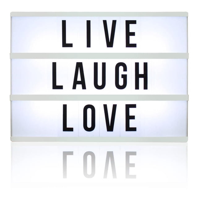 Sharper Image Boîte Lumineuse Cinématique Montrant la phrase « Live LAUGH LOVE » en Lettres Noires sur Trois Rangées de Panneaux DEL Blanc Éclatant avec un Cadre Blanc, Conçue pour une Décoration Intérieure Personnalisable et Incluant de la Quincaillerie de Montage Mural.