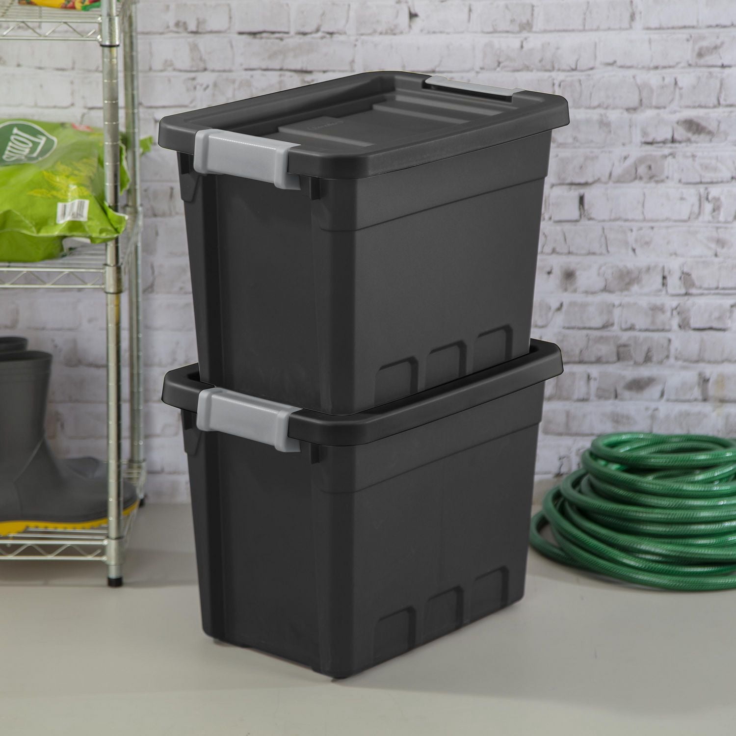Sterilite Boîte Empilable 28 litres - Noir