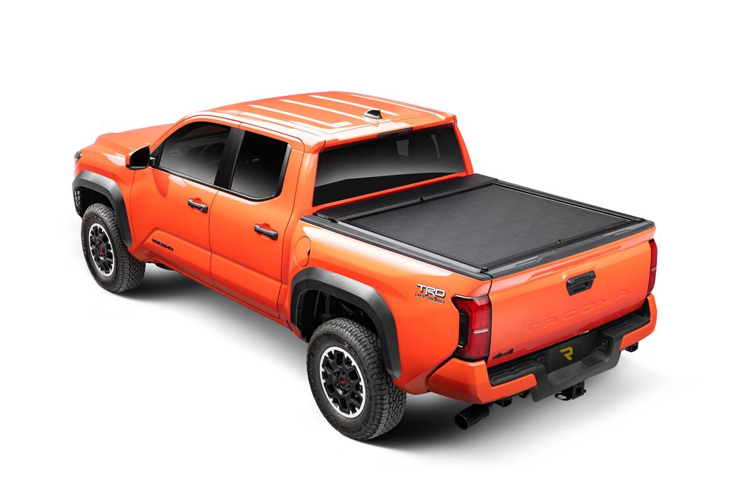 Roll-N-Lock Housse de Tonneau 532M-XT M-Series XT; Rétractable Manuel; Noir Mat; Vinyle sur Lamelles en Aluminium; Verrouillable; avec Rails à Fente en T; avec Matériel de Montage