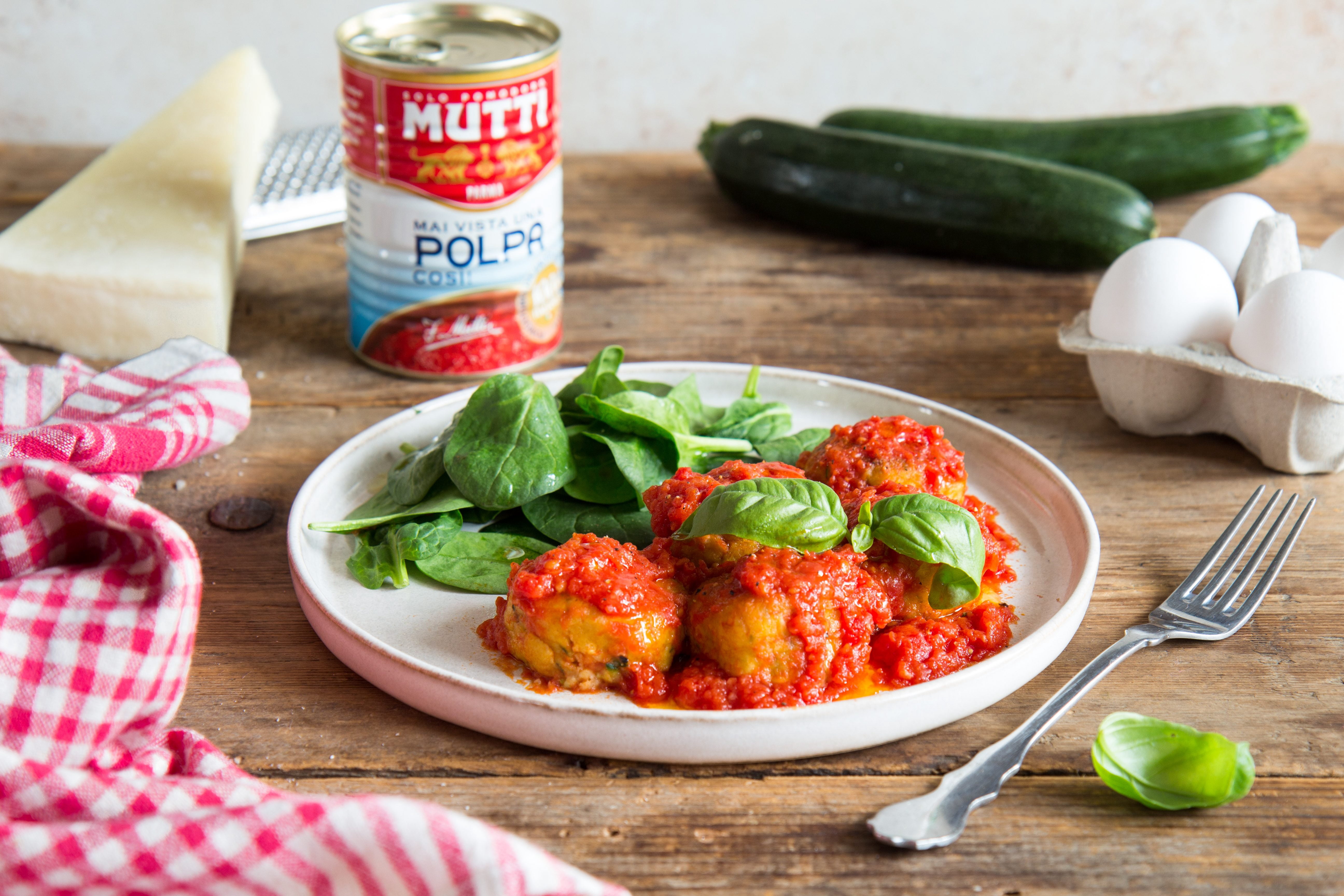 Mutti Finely Chopped Tomatoes 398 mL