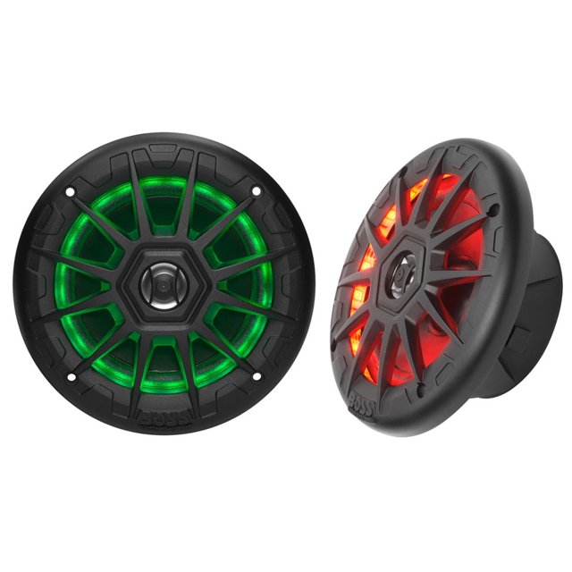 BOSS Audio Extérieur Marin 150 W 2 Voies Pleine Portée DEL Paire de Haut-Parleurs de 5,25 Pouces avec un Cône de Caisson de Basses en Polypropylène Noir avec Cadre en Tissu Traité et Éclairage DEL RVB. les Haut-Parleurs Sont Résistants aux Intempéries, Conçus pour les Véhicules Marins, et Alimentés par une Puissance Maximale de 150 watts avec 75 watts RMS. Comprend une Télécommande Sans Fil pour un Contrôle Pratique. la Profondeur de Montage Est de 2,13 Pouces, et le Diamètre de Montage Est de 4,9