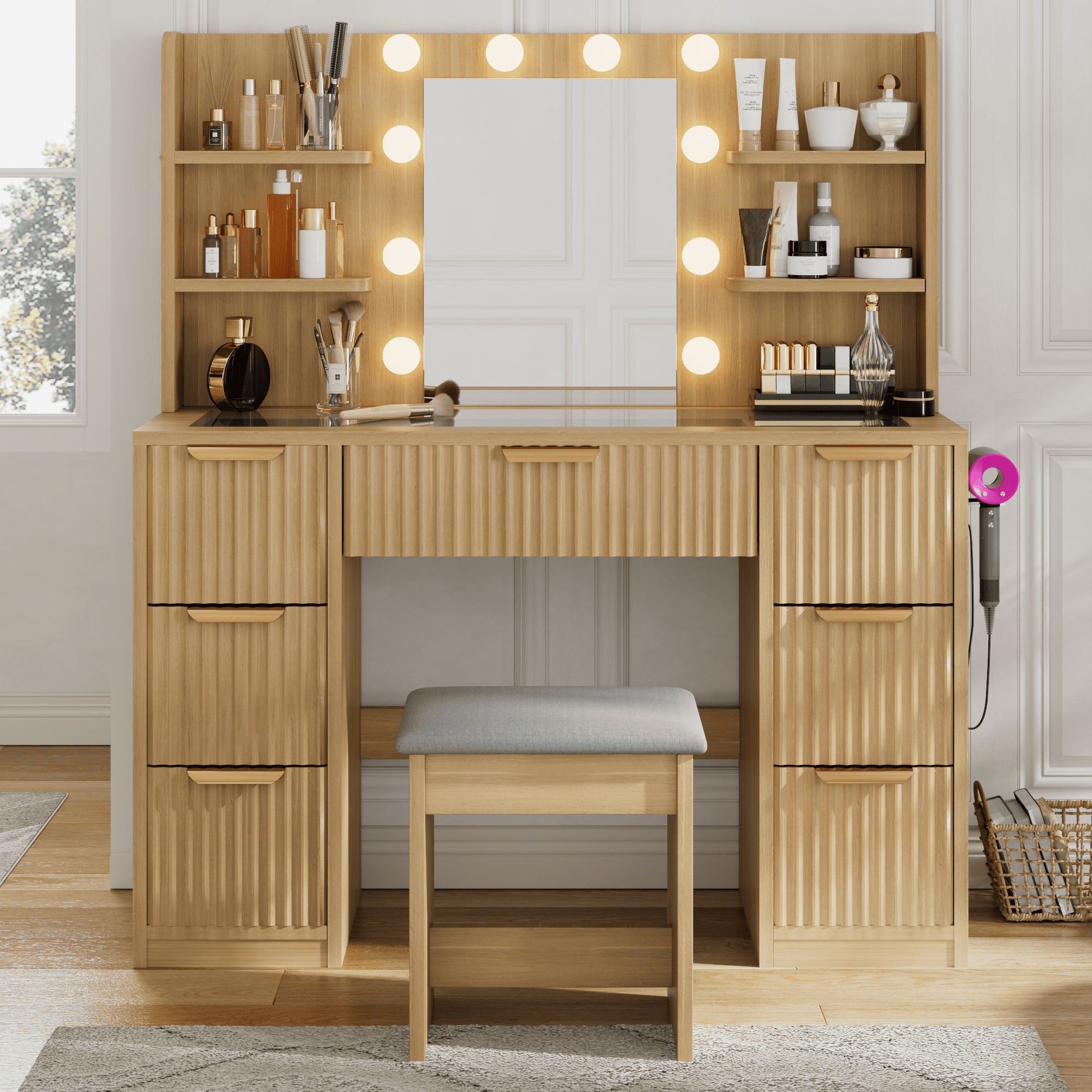 Noble House bureau vanité à 7 tiroirs avec prise de courant et plateau en verre, Design cannelé avec 10 lumières LED miroir et chaise, naturel