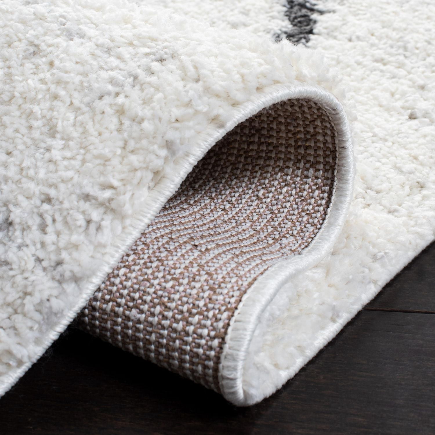 SAFAVIEH August Delroy Tapis Géométrique Shag