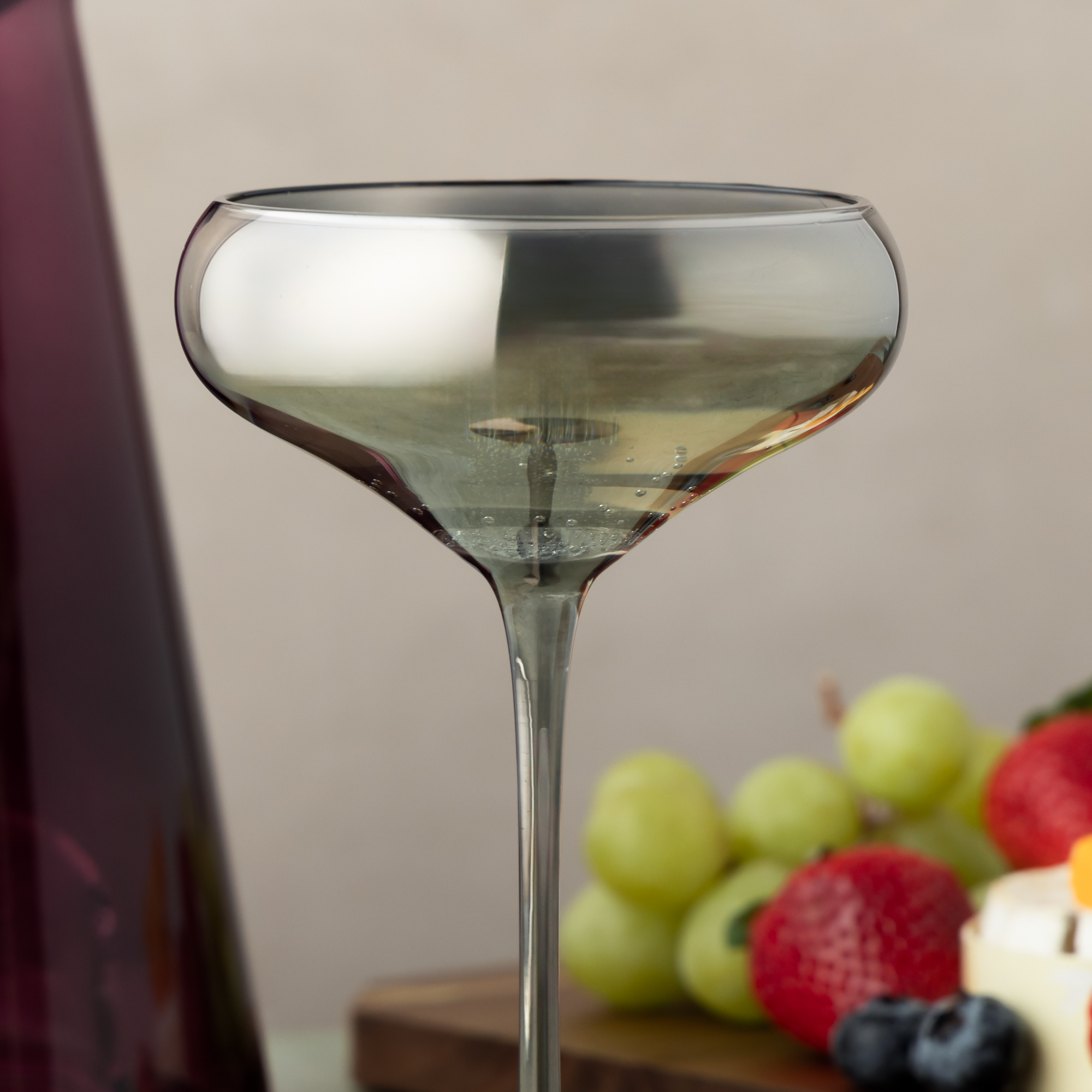 Verres à cocktail Thyme & Table 30 cl, sphère fumée irisée, ensemble de 2
