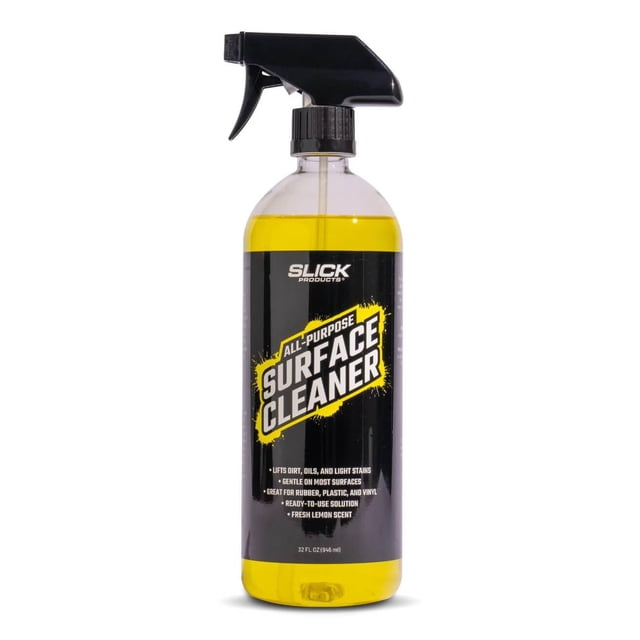 Slick Products Nettoyant Tout Usage pour Surfaces Bouteille Vaporisateur 32 oz avec Vaporisateur à Gâchette Jaune et Noir, Conçu pour Enlever la Saleté, les Huiles et les Taches Légères du Caoutchouc, du Plastique, du Vinyle, des Tapis et des Tissus d'Ameublement, avec un Parfum de Citron Frais et une Formule Prête à l'Emploi Idéale pour l'Intérieur et l'Extérieur des Véhicules.