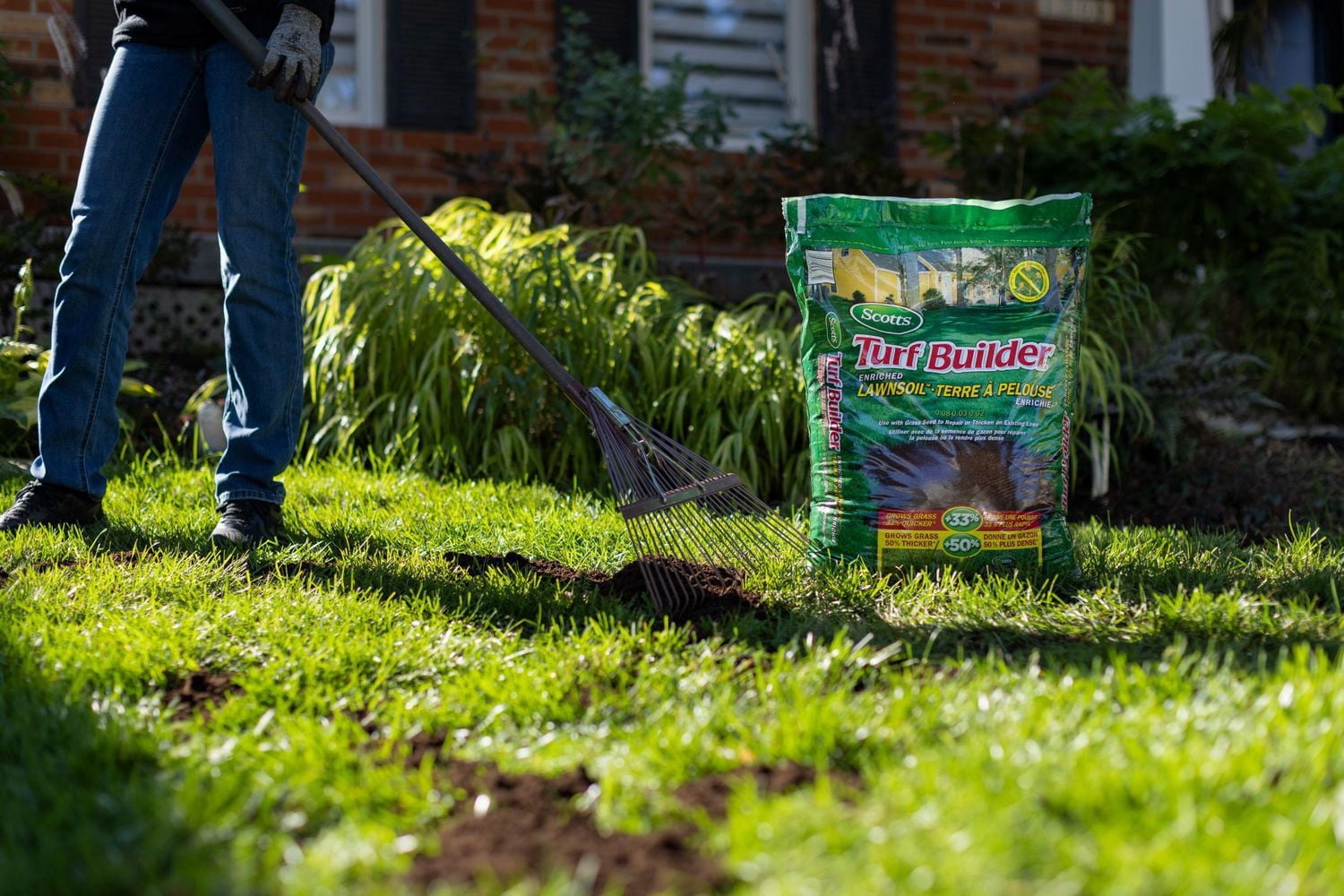 Scotts Turf Builder Enriched LawnSoil™ 0.04-0.04-0.04 25L