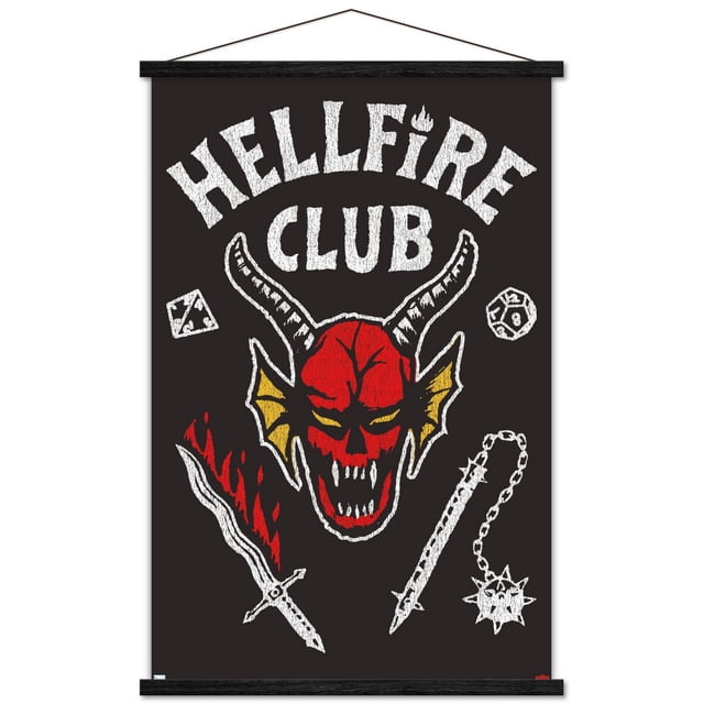 Netflix Stranger Things : Saison 4 - Affiche Murale du Hellfire Club, 14,725 Pouces x 22,375 Pouces Encadrée, Représentant un Crâne de Démon Rouge Centré avec des Oreilles Jaunes et des Cornes Noires sur un Fond Noir. Texte Blanc « Hellfire Club » arches au-Dessus. Entourant le Crâne, des illustrations Blanches d'Une Épée Flamboyante, d'Un Fléau à Pointes et de Deux dés Polyédriques. l'Affiche Encadrée Légère à Fini Satin Comprend